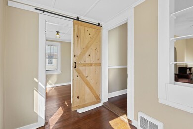 129 N Lindberg St, Griffith, IN 46319 - photo 2