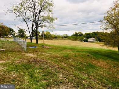 10421 Knobley Rd, Keyser, WV 26726 - photo 3