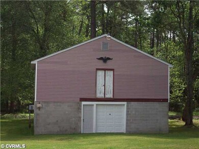 Parking Lot/Garage
