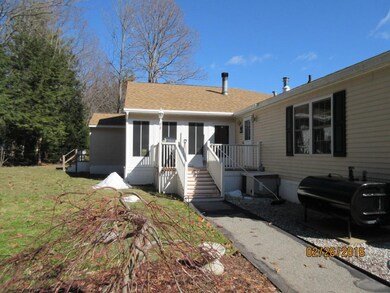 7 Howe St, Rochester, NH 03867 - photo 3