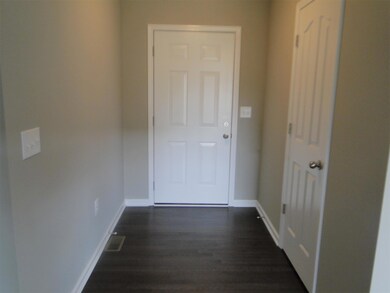 1837 Lakin Ln, Columbia, TN 38401 - photo 3