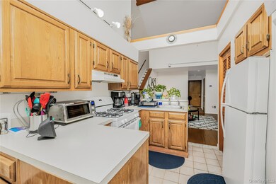 764 Warburton Ave, Yonkers, NY 10701 - photo 6