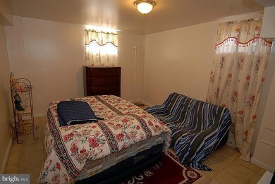 9302 Lynmont Dr, Adelphi, MD 20783 - photo 3