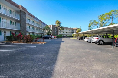 5635 Rattlesnake Hammock Rd unit 102D, Naples, FL 34113 - photo 4