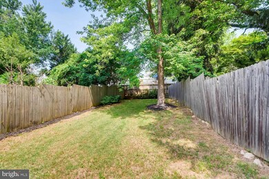 2112 Sunbriar Ln, Gwynn Oak, MD 21207 - photo 5