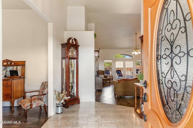 9629 Mendiburu Rd, California City, CA 93505 - photo 5