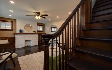 Living Room (2)