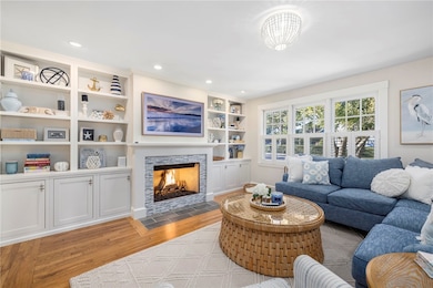 129 Ruggles Ave, Newport, RI 02840 - photo 6