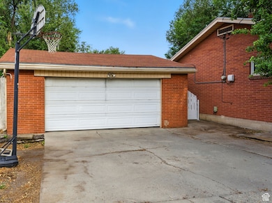 8383 S 2200 W, West Jordan, UT 84088 - photo 5