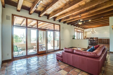 Living room, Dining room