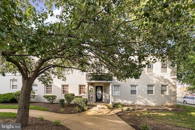 916 Barnaby St SE unit 201, Washington, DC 20032 - photo 2