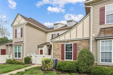 1002 Rivers Arch, Carrollton, VA 23314 - photo 3