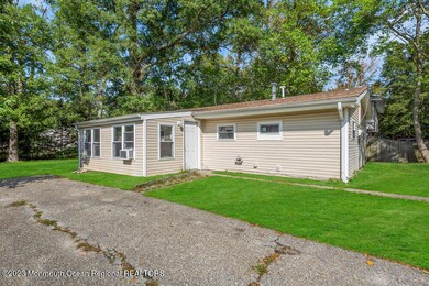 108 Lakewood Ct, Little Egg Harbor Township, NJ 08087 - photo 2