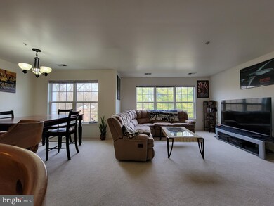 136 Wishing Star Ct unit 3B, Hagerstown, MD 21740 - photo 3