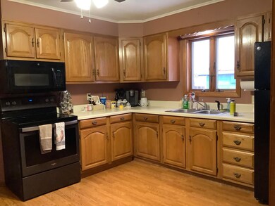 29 Vaughn St, Caribou, ME 04736 - photo 3