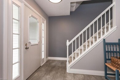 11221 Villa Grande Dr, North Royalton, OH 44133 - photo 2