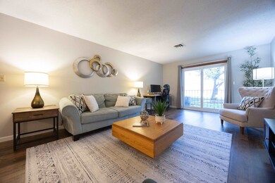 5 Blackstone Dr unit 4, Nashua, NH 03063 - photo 4