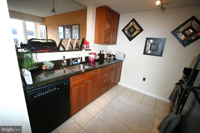 The Crescent unit 607, Silver Spring, MD 20910 - photo 2