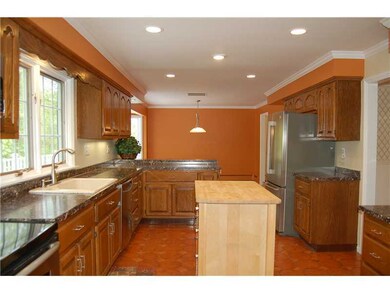 21 Branch Ln, Stamford, CT 06903 - photo 5