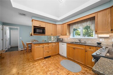 4 Grant Ln, Cumberland, RI 02864 - photo 4