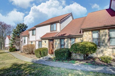 6293 Bidwell Ln, Columbus, OH 43213 - photo 2