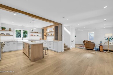 6-web-or-mls-173-daly-ave
