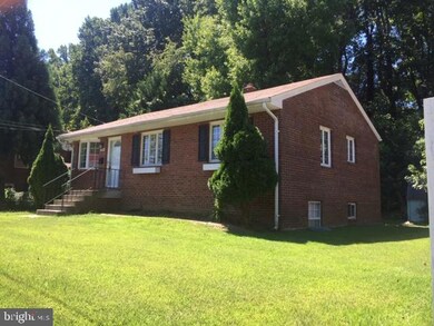 16006 Carroll Ave, Woodbridge, VA 22191 - photo 2