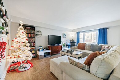 6244 N Francisco Ave unit GBE, Chicago, IL 60659 - photo 3