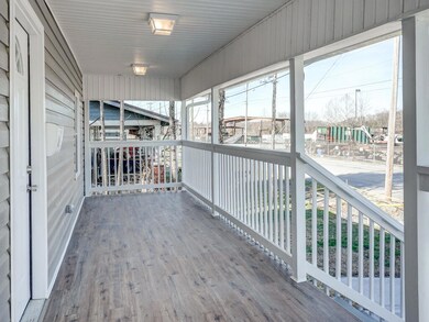 614 E Maple St, Johnson City, TN 37601 - photo 6