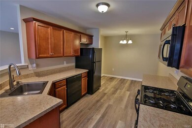 6913 Hunt Dr, Macungie, PA 18062 - photo 7