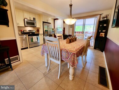 447 Park Dr, Glenolden, PA 19036 - photo 5