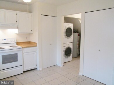 3431 Elenoir Ct, Bowie, MD 20716 - photo 6