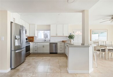 108 E Oceanfront, Newport Beach, CA 92661 - photo 6