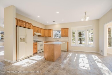 67 Freesia Ct, Holmdel, NJ 07733 - photo 7