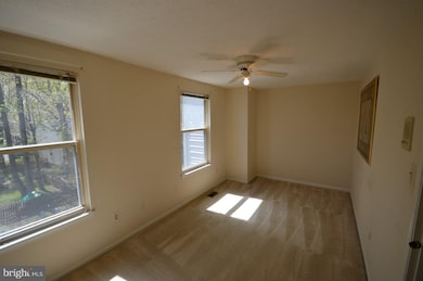 15016 Oak Crest Ct, Dumfries, VA 22025 - photo 7