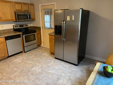 1728 Roselawn Ave, Lansing, MI 48915 - photo 4