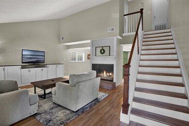 330 Gleneagles Dr, Friendswood, TX 77546 - photo 5