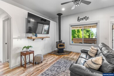 220 NW Sagan Loop, Sheridan, OR 97378 - photo 6