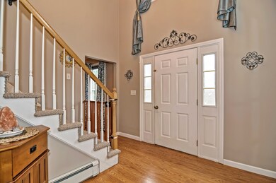 19 Grove St, Plainville, MA 02762 - photo 4