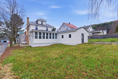 54 4th St, Madera, PA 16661 - photo 2