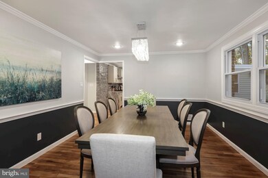 9136 Hollyoak Dr, Bethesda, MD 20817 - photo 6