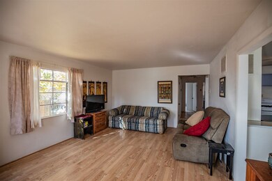 2003 Dewey Ln, Alamogordo, NM 88310 - photo 6