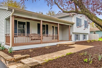 28W520 Douglas Rd unit 3, Naperville, IL 60564 - photo 5