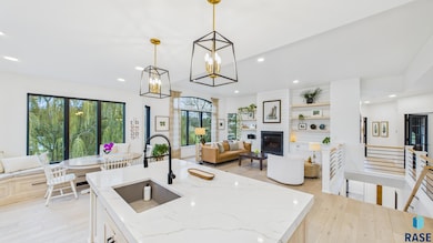 6004 S Prairie View Cir, Sioux Falls, SD 57108 - photo 5