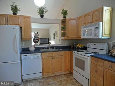 41 Neerwinder Ct, Germantown, MD 20874 - photo 6