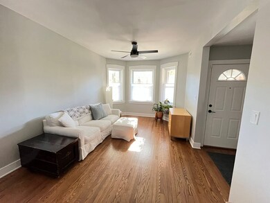 2548 W Argyle St unit 1, Chicago, IL 60625 - photo 2