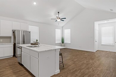 1303 Bells Dr, Denison, TX 75021 - photo 4