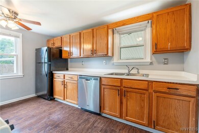 33 Matthew Ln, Buffalo, NY 14225 - photo 6