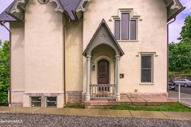 59 Allen St, Hudson, NY 12534 - photo 2