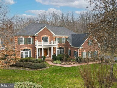 9213 Marovelli Forest Dr, Lorton, VA 22079 - photo 2